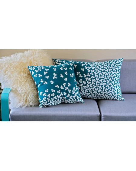 COUSSIN TREFLE 68X44 BLEU CANARD FERMOB COUSSIN TREFLE 68X44 BLEU CANARD FERMOB