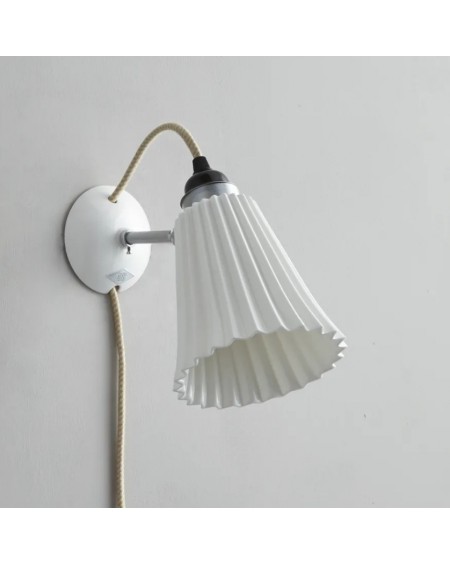 APPLIQUE PORCELAINE HECTOR PLEAT AVEC INTERRUPTEUR ORIGINAL BTC APPLIQUE PORCELAINE HECTOR PLEAT AVEC INTERRUPTEUR ORIGINAL BTC