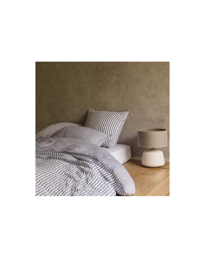 HOUSSE DE COUETTE EN LIN LAVÉ RAYÉ 220X240 BLACK/ MILK GABRIELLE PARIS HOUSSE DE COUETTE EN LIN LAVÉ RAYÉ 220X240 BLACK/ MILK GABRIELLE PARIS